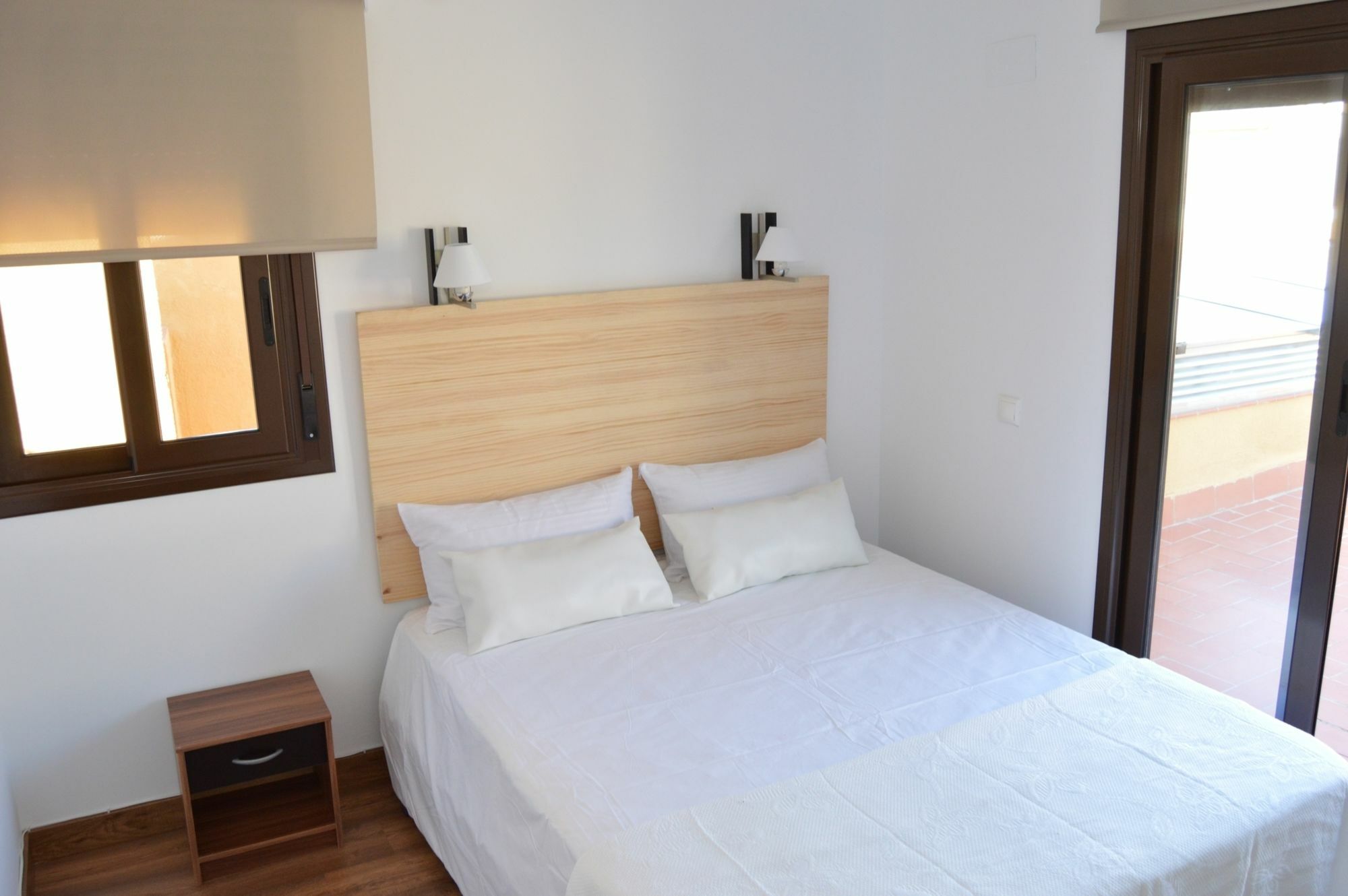 Tarragona Suites Mediona Exterior photo